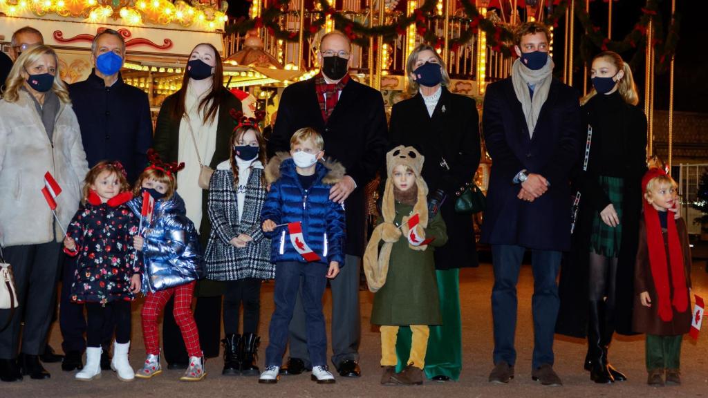 La Familia Real monegasca se reunió este viernes para inaugurar el Christmas Village.