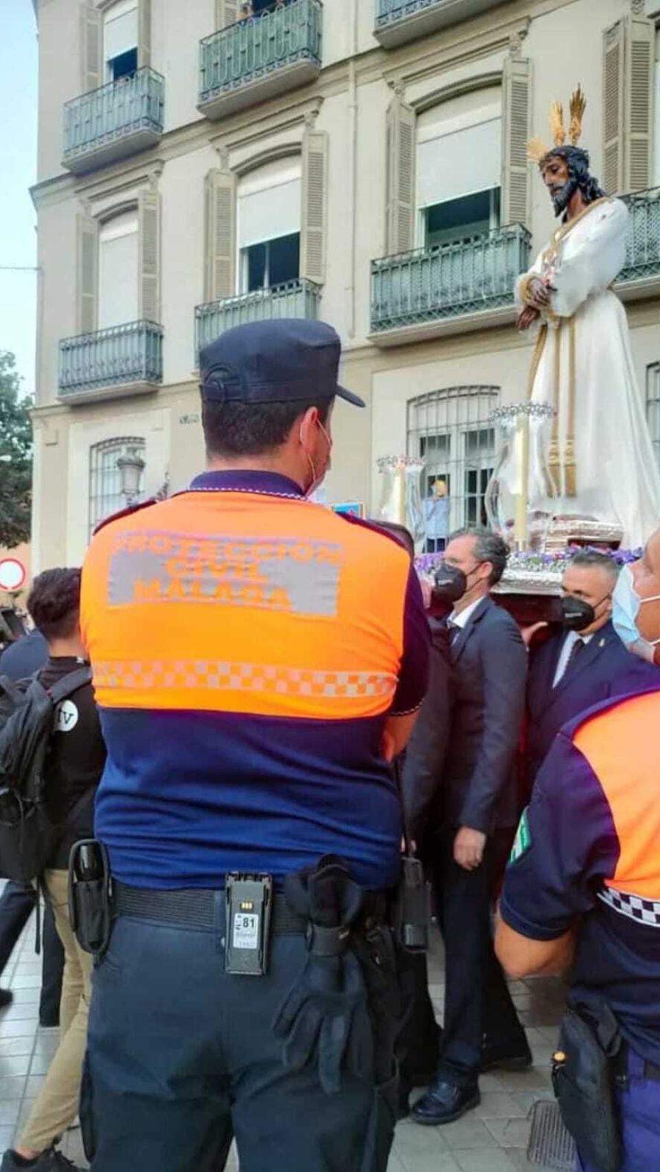 Yossef con otro compañero en los traslados de 'El Verbo Encarnado' junto al Cautivo.