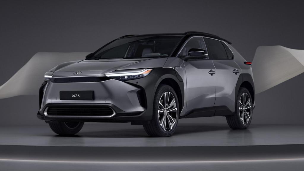 Así es el Toyota bz4x, el primer coche eléctrico de la marca japonesa.