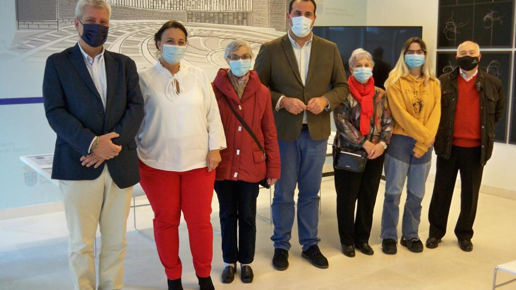 Representantes de las organizaciones que han resultado beneficiadas por las ayudas del Ayuntamiento