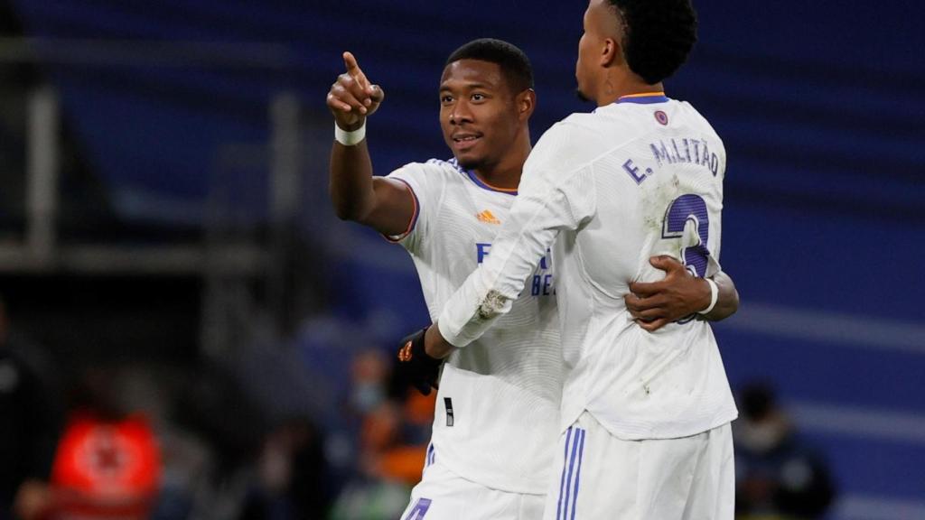 David Alaba y Eder Militao, en un partido del Real Madrid de la temporada 2021/2022
