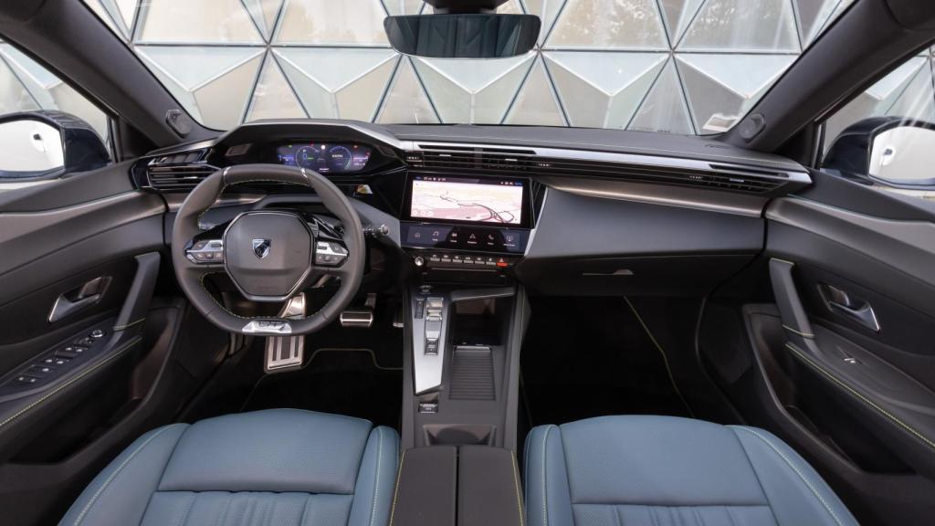 Interior del Peugeot 308.