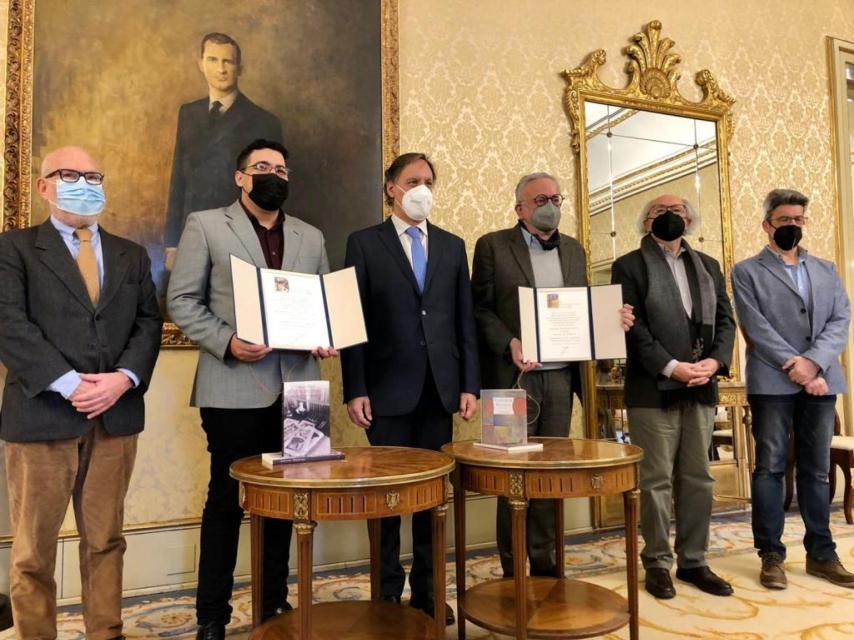 Xavier Carbonell y José Teruel recogen los Premios de Novela y Poesía Ciudad de Salamanca 2021