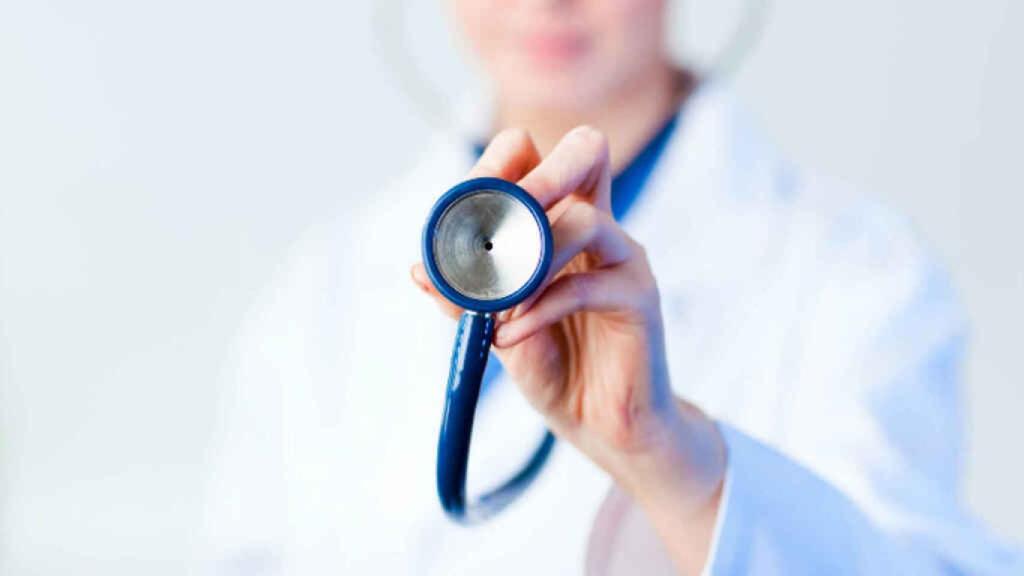 Las pólizas de los seguros médicos se van a encarecer.