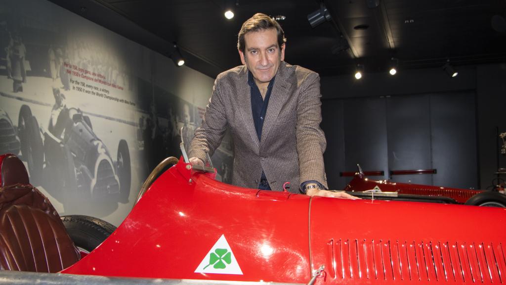 Alejandro Mesonero-Romanos, en el museo de Alfa Romeo en Milán.