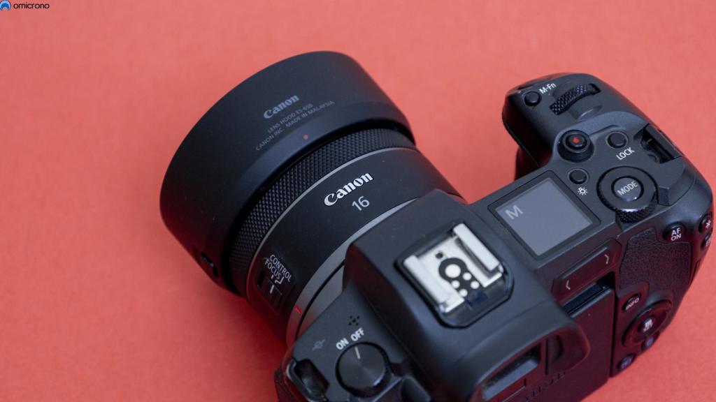 Canon EOS R.