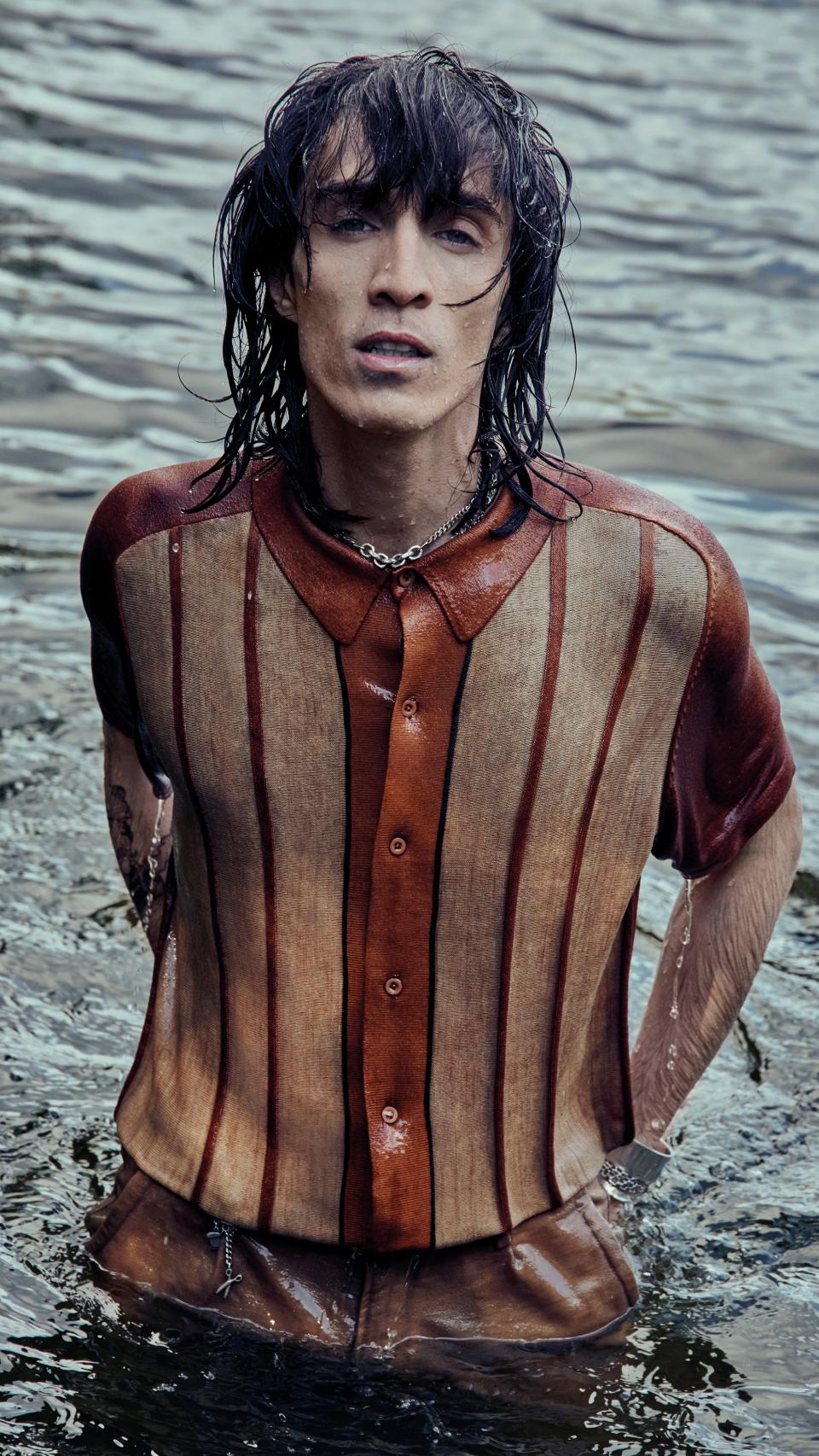 Juan Alfonso Milán vive en Londres y ha trabajado para marcas como Armani o Vivienne Westwood.