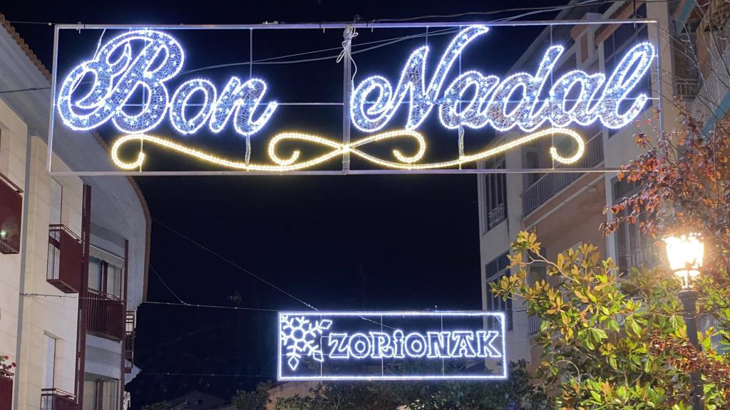 Las luces instaladas en Valdepeñas.