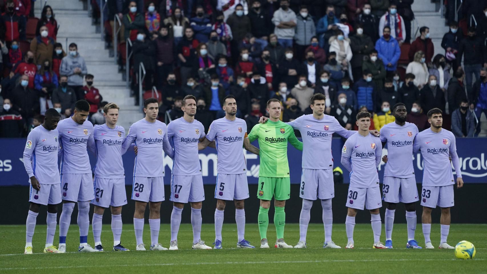 El FC Barcelona, sobre el terreno de juego de El Sadar.