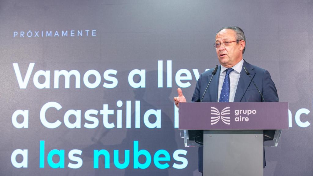 Juan Alfonso Ruiz Molina en la colocación de la primera piedra del Centro de Datos de Proximidad del Grupo Aire en Talavera. Foto: JCCM