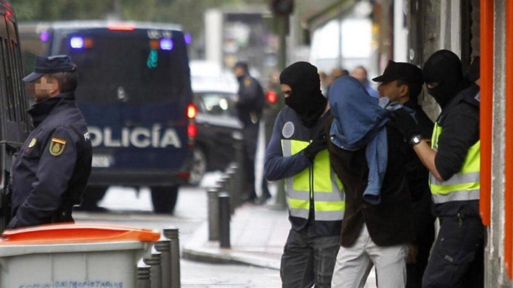 Imagen de archivo de una detención practicada por la Policía Nacional.