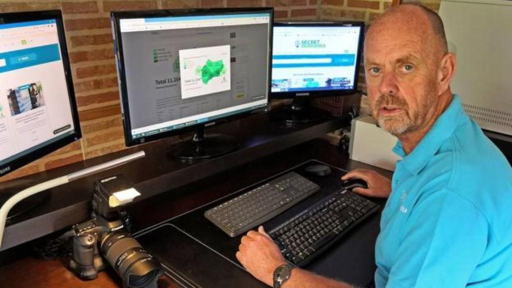 Karl Smallman en su casa de Jimera de Líbar