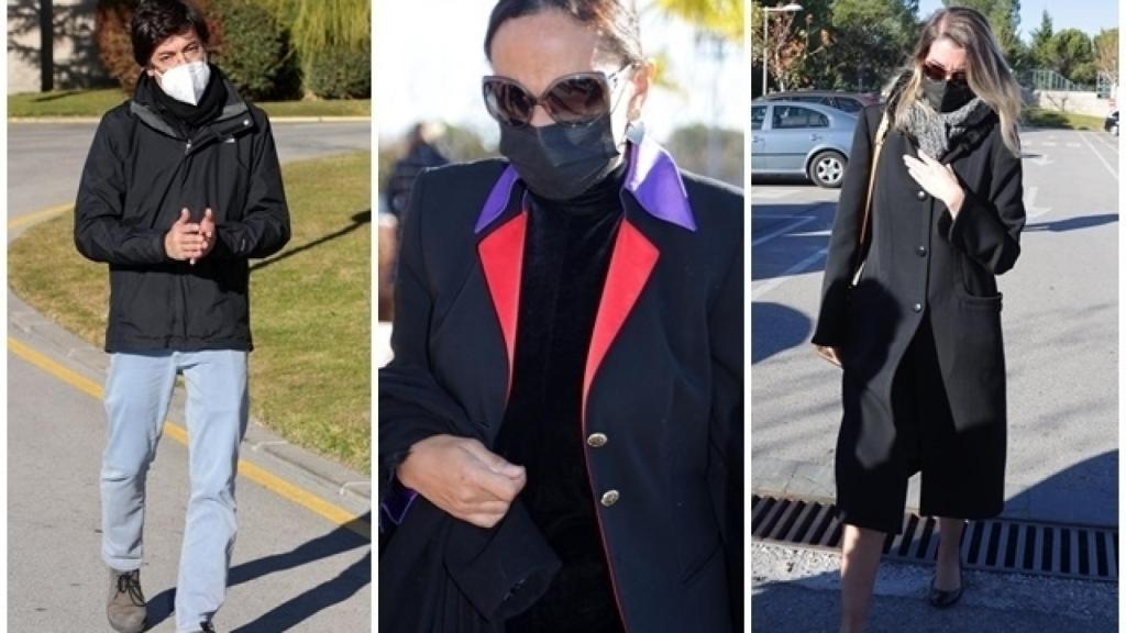 Borja Santana, Claudia Rodríguez y Bárbara Santana, únicos familiares presentes en la incineración de Manolo Santana.