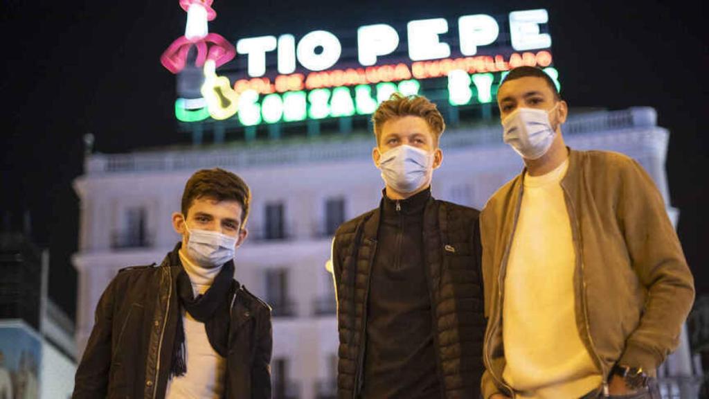 Tres turistas franceses en Madrid.