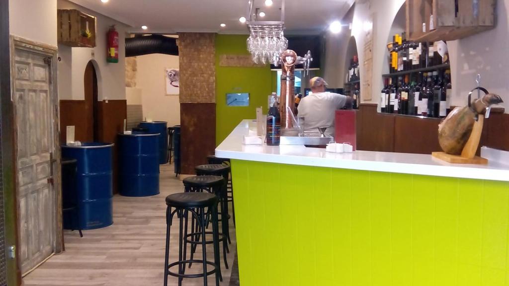 Los Herreros se quedan un poco más solos con el cierre de uno de sus establecimientos