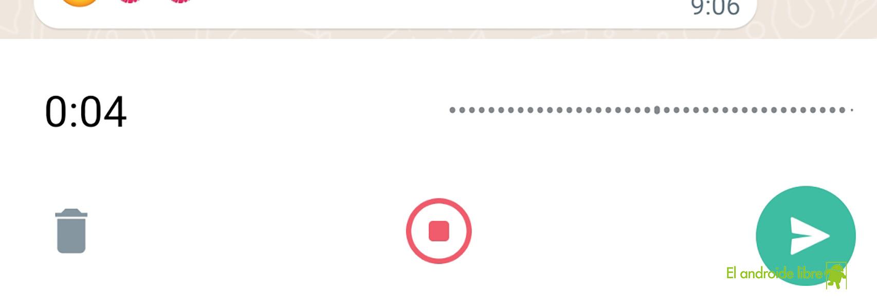 La interfaz para grabar y revisar las notas de voz en WhatsApp