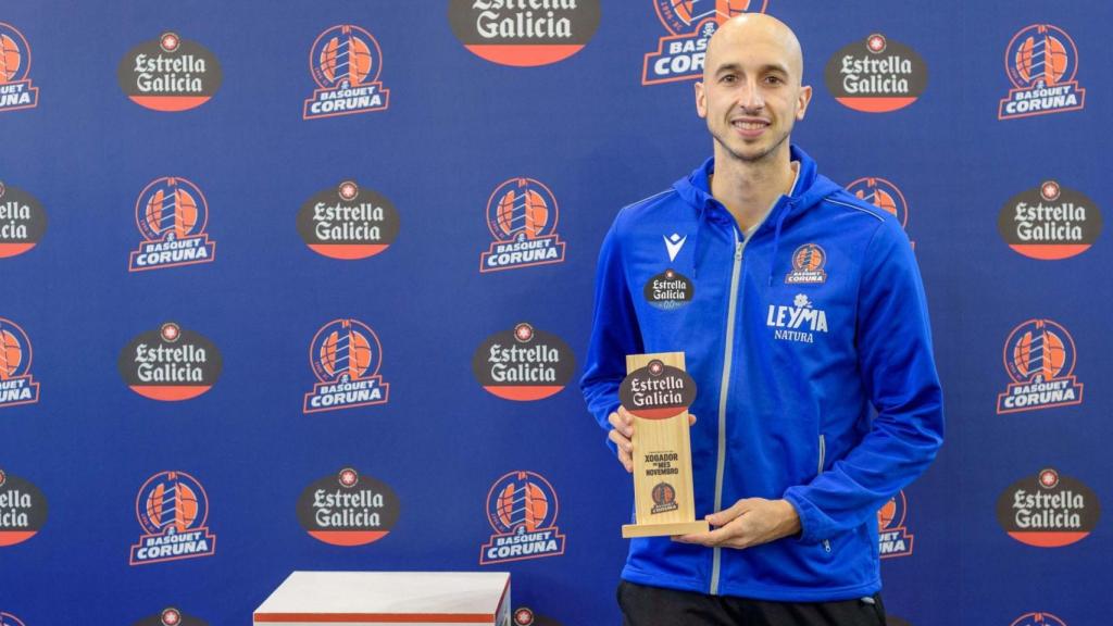 Alex Hernández, Jugador Estrella Galicia de noviembre