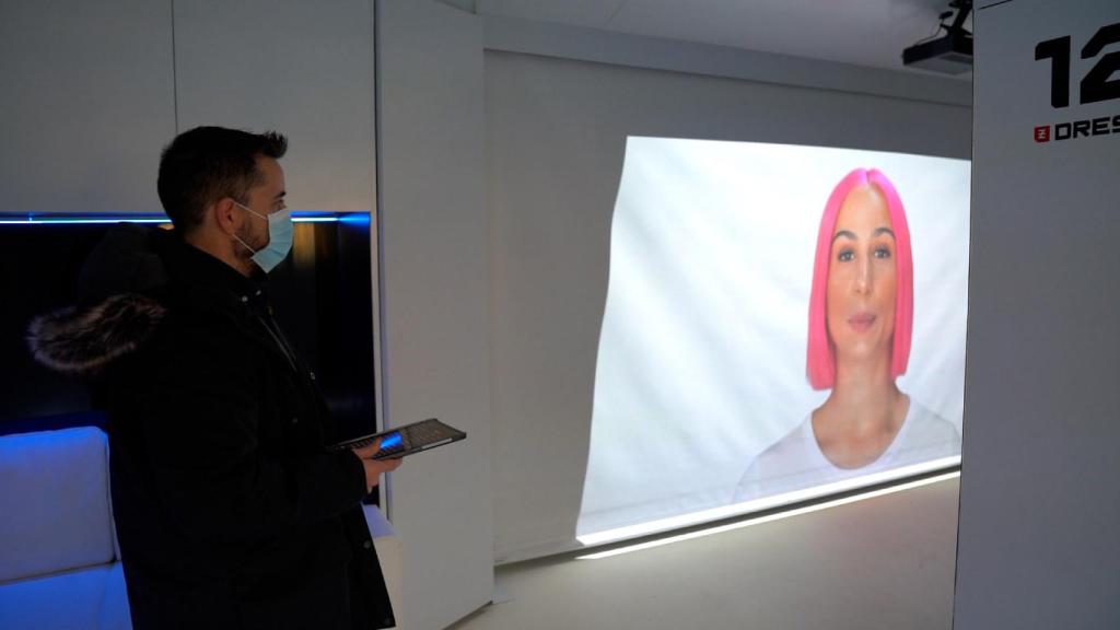 Cybi, la asistente virtual de la casa.