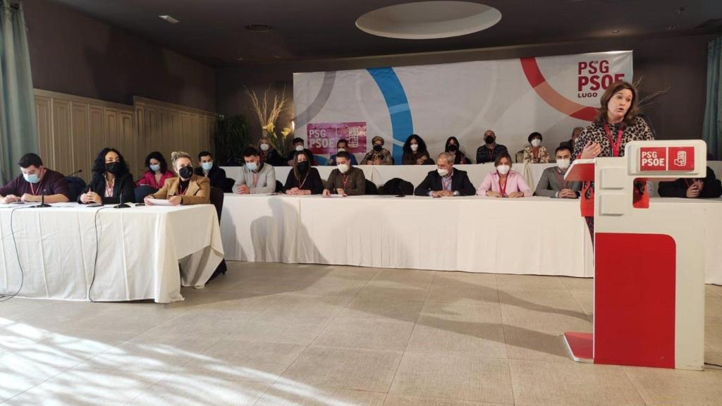 La secretaria xeral saliente del PSOE de Lugo, Patricia Otero, interviene en el comité provincial.
