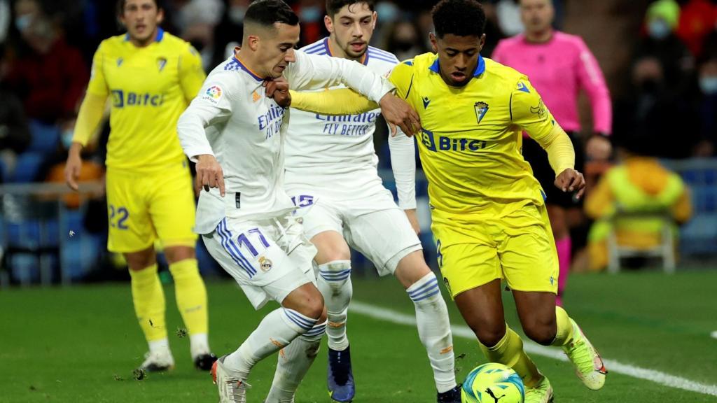 Lucas Vázquez, durante el choque frente al Cádiz.