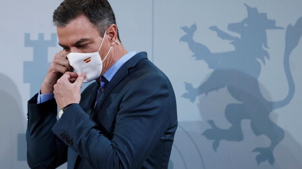 El presidente Pedro Sánchez, al concluir el mensaje institucional que ha lanzado este domingo desde Barcelona.