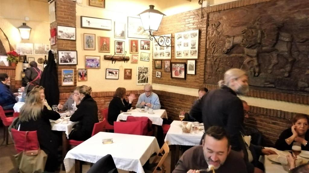 El restaurante de comida tradicional sevillana El Caserío