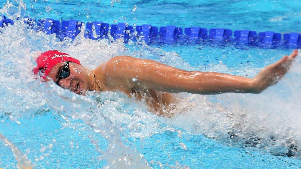 Kliment Kolesnikov, durante los Europeos de Natación de 2021.
