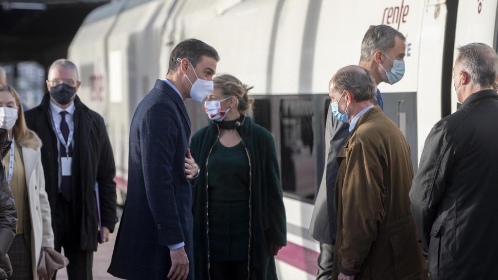 El presidente Pedro Sánchez durante el acto de inauguración del AVE en Galicia.