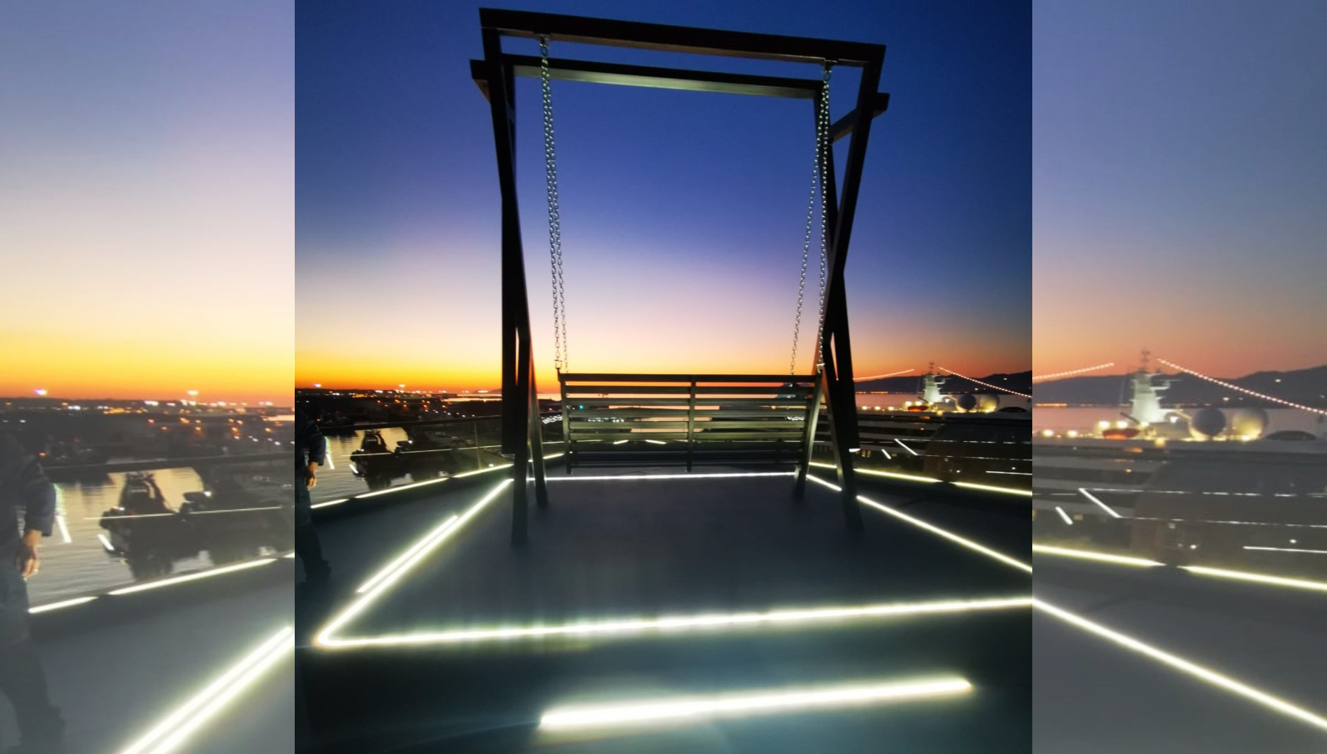 El Columpio de Vigo durante el atardecer en A Laxe.