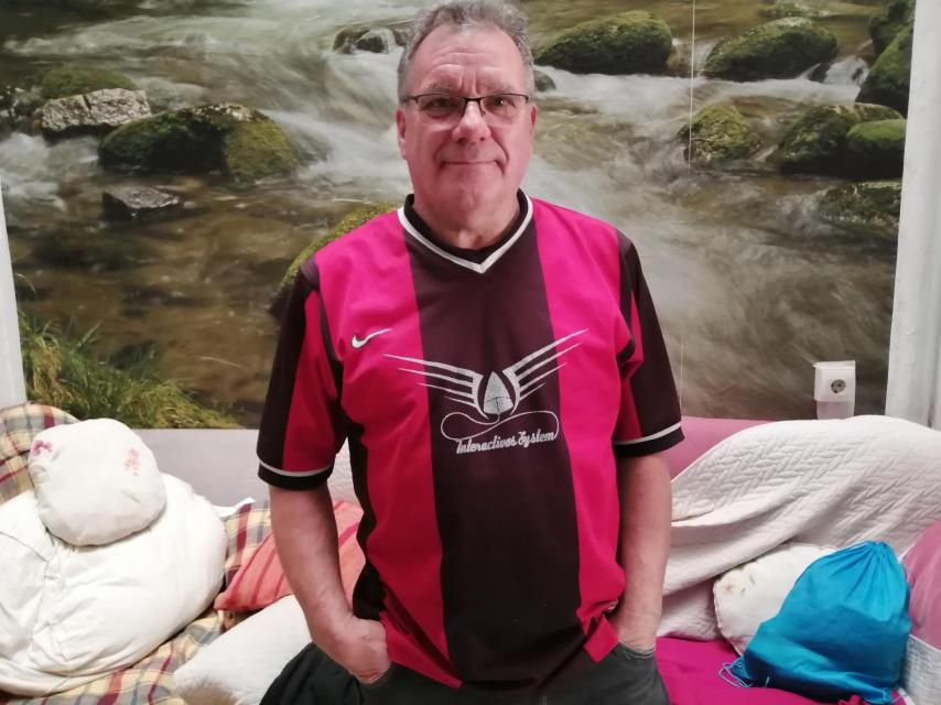 José María Vázquez, de 65 años, vive en la casa de acogida Cristo Vive, en Sevilla.