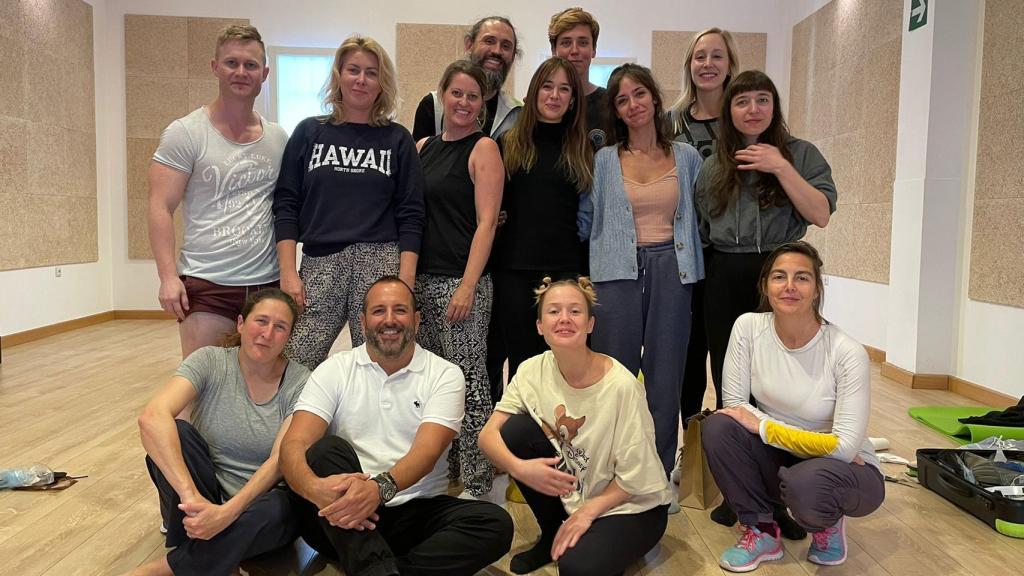 La formación ha corrido a cargo de Safe Sets, con la presencia de Kate Lush, Emil Haarhof y Sam Murray.