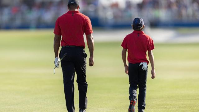 Charlie y Tiger Woods, en el PNC Championship de golf en su edición de 2021