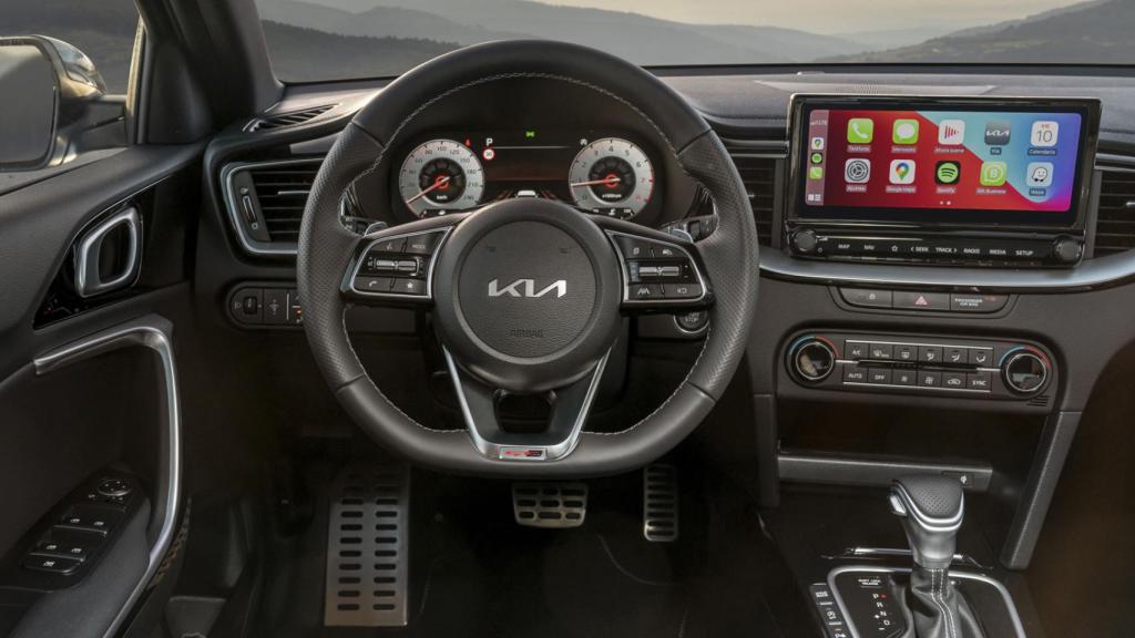 Interior del Kia Ceed.