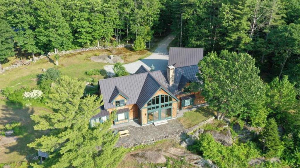 La propiedad de Maxwell donde fue detenida tras huir meses de la justicia.