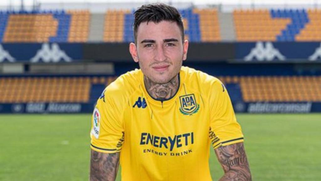 Raúl Asencio, durante su presentación con el Alcorcón