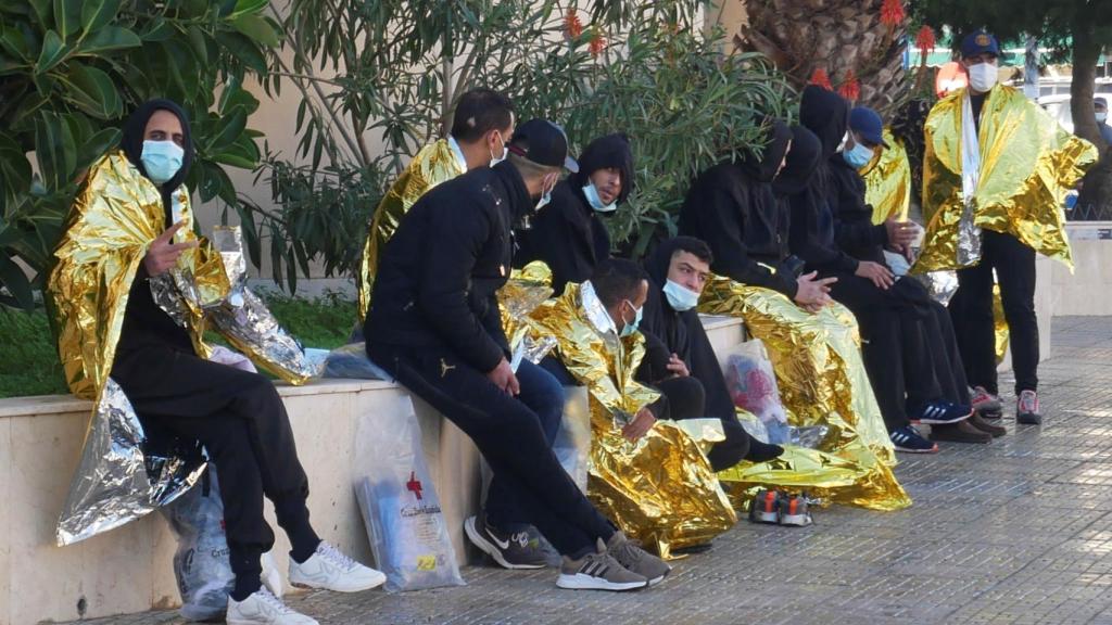 Marroquíes llegados a Melilla en patera el pasado 13 de diciembre.