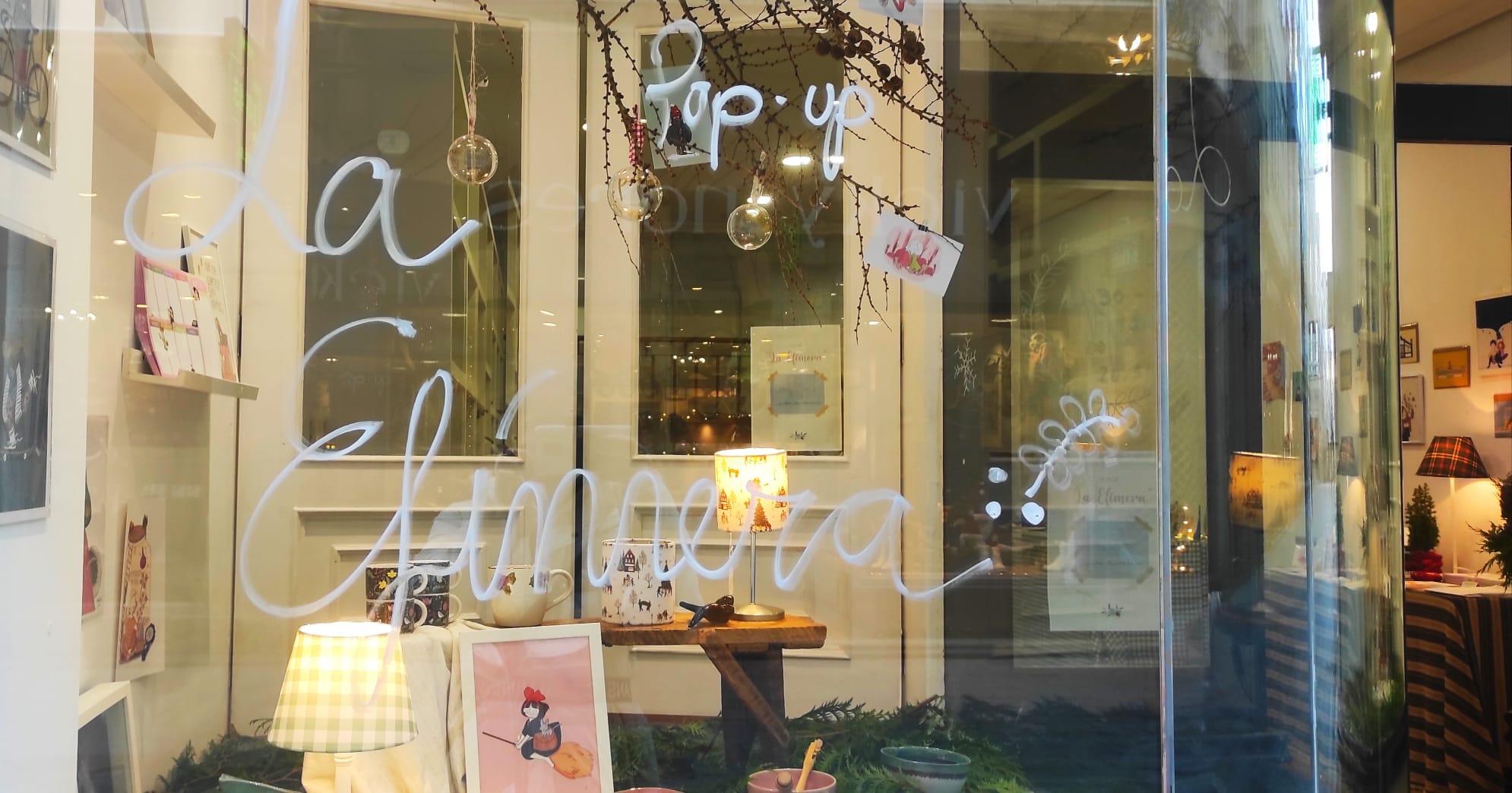 Escaparate de La Efímera. Foto: Quincemil.