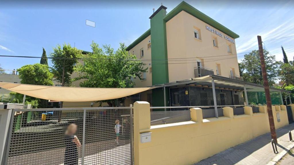 Fachada del colegio Hasting School del distrito de Chamartín (Madrid).