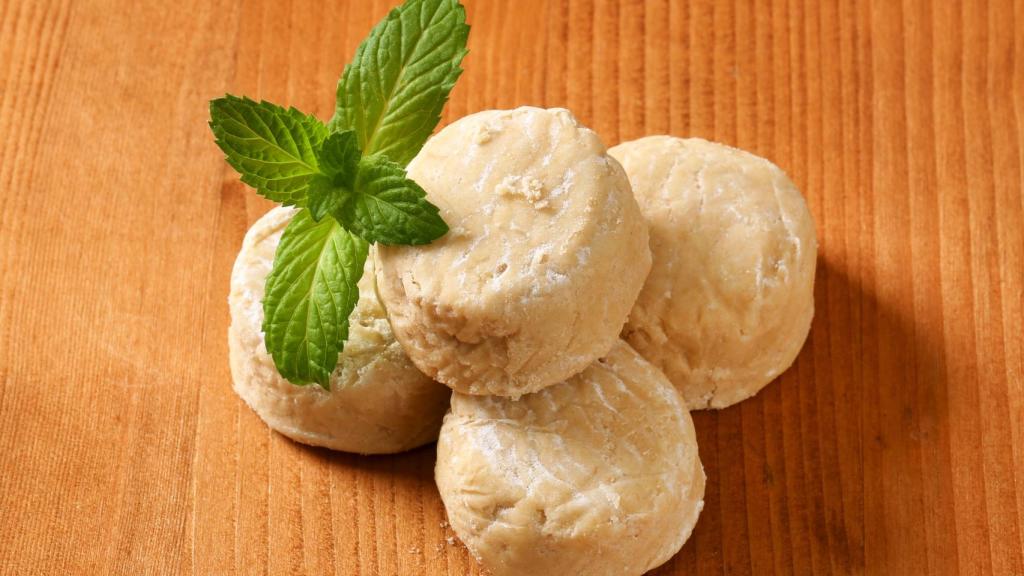 Mantecados: Las recetas de los mantecados son muy variadas pero contienen la misma base.