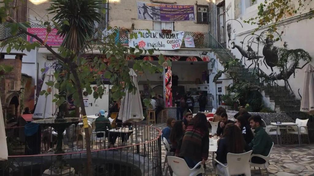 La invisible: Imagen de archivo del patio de la Casa Invisible de Málaga.