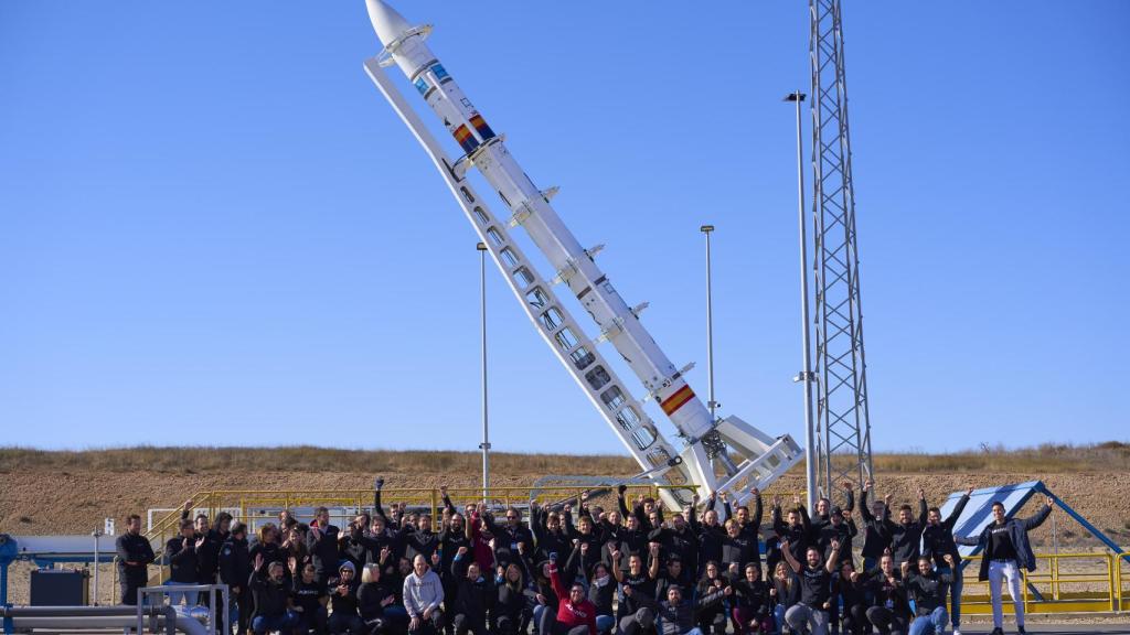 Equipo de PLD Space con MIURA 1 en instalaciones de Teruel.