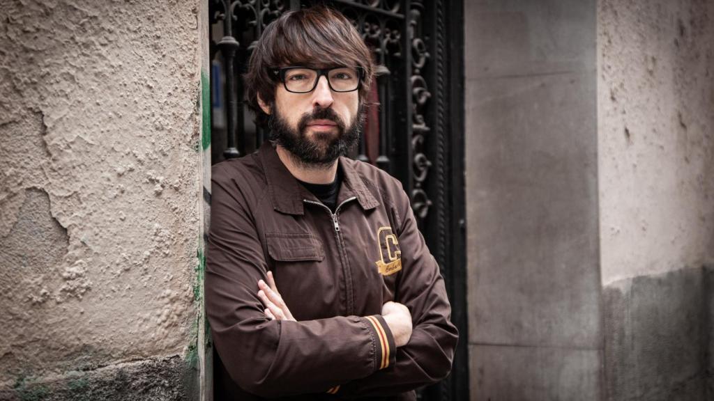 El guionista y presentador Quique Peinado en Malasaña.