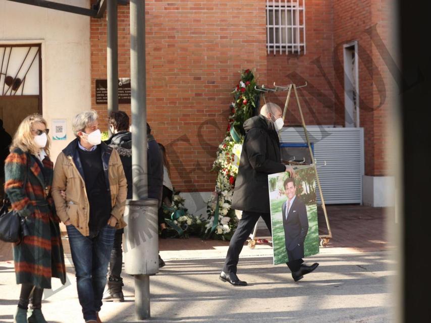 La fotografía que ha presidido el responso en recuerdo a Carlos Marín.