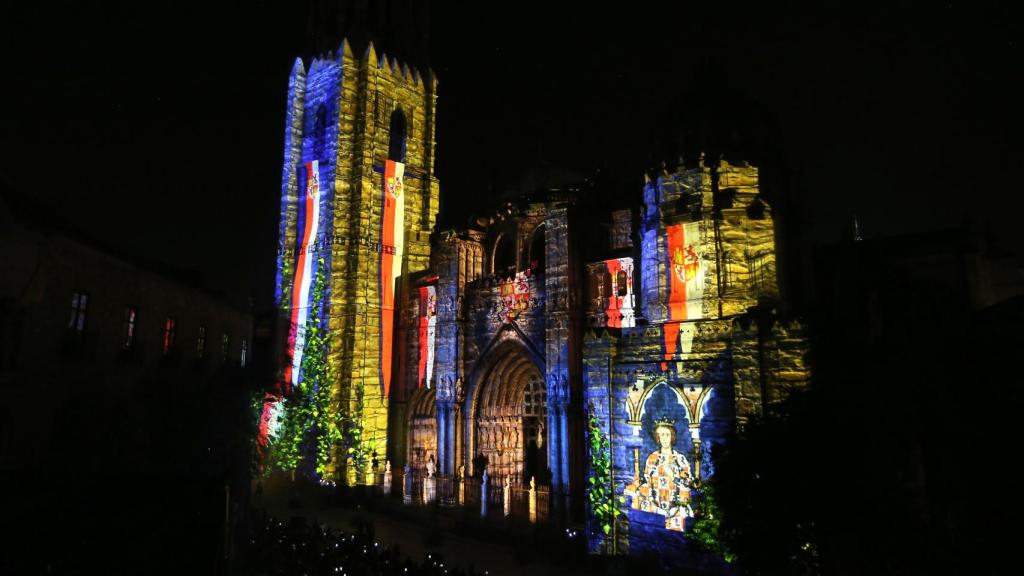 El espectáculo 'Luz Toledo' fue proyectado sobre la fachada de la Catedral Primada.