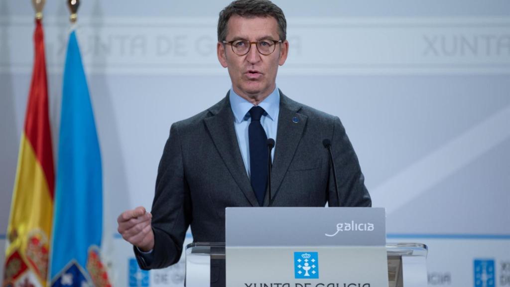 Feijóo, contacto estrecho de un positivo, aunque con PCR negativa y libre de cuarentena