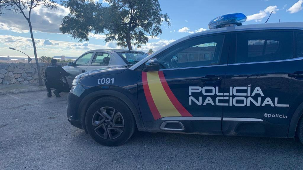 Coche de Policía Nacional.