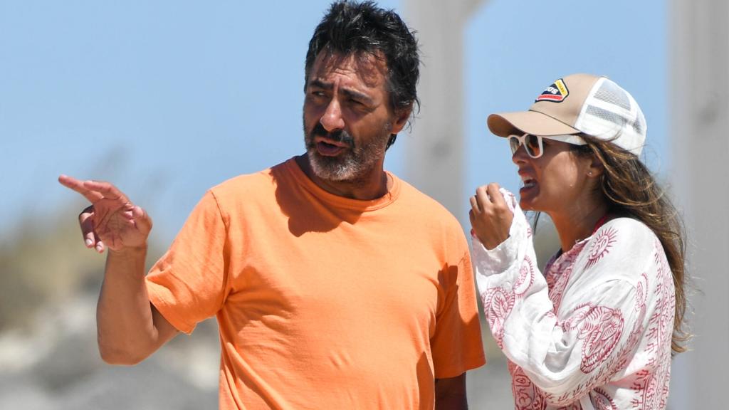 Nuria Roca y Juan del Val en unas vacaciones en Cádiz.