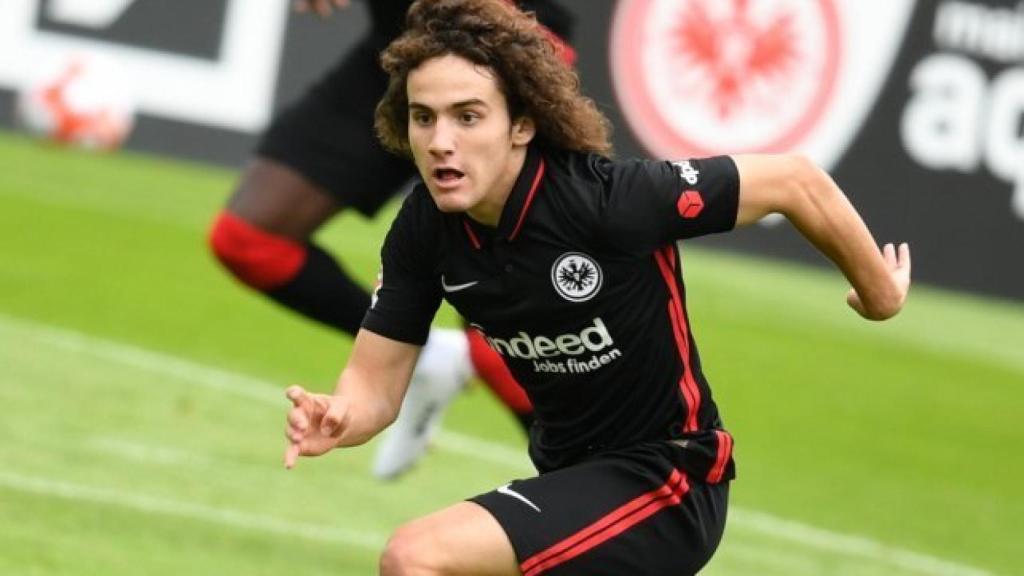 Fabio Blanco durante un partido con el Eintracht de Frankfurt