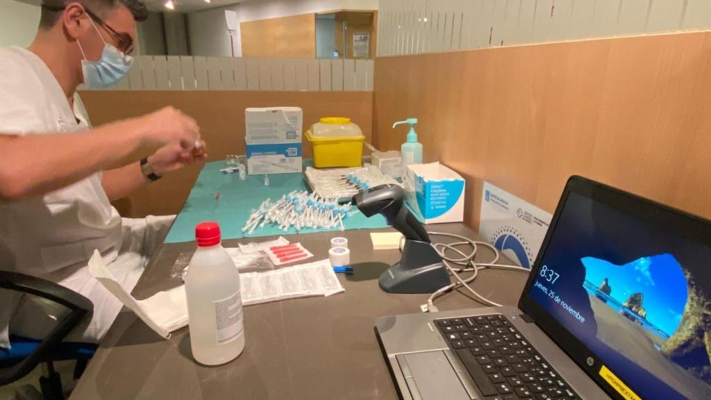 Los biólogos gallegos reivindican la vacunación y rechazan las dudas sobre la inmunización