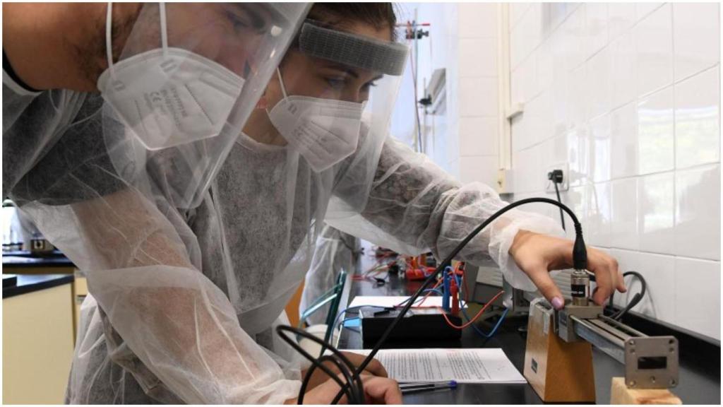 La USC crea un plan de captación de personal investigador con 42 contratos predoctorales